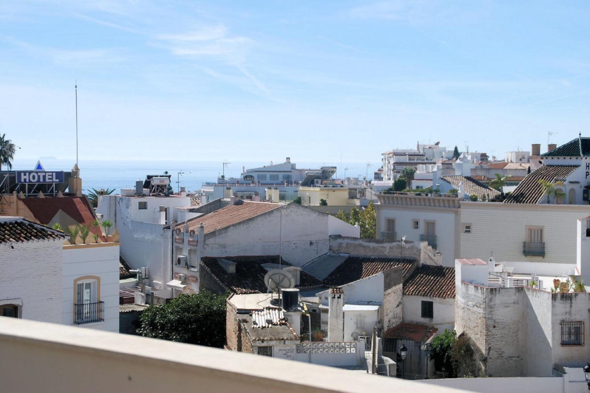 Apartamentos Plaza Nerja Εξωτερικό φωτογραφία