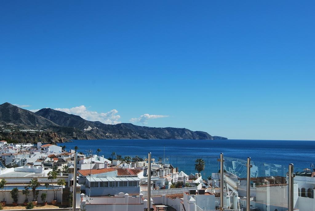 Apartamentos Plaza Nerja Εξωτερικό φωτογραφία