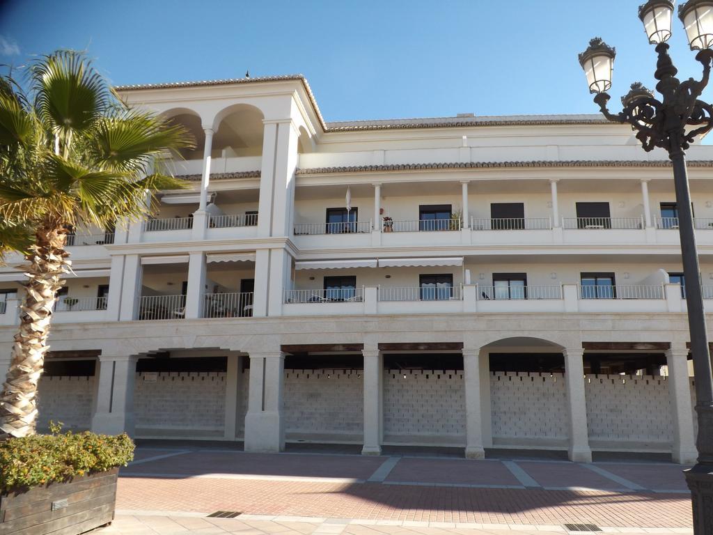 Apartamentos Plaza Nerja Εξωτερικό φωτογραφία